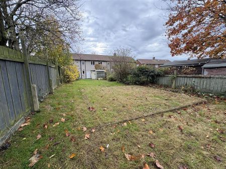 3 bedroom terraced house to rent - Photo 3