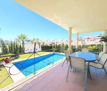 Alquiler de casa o chalet independiente en Calle Azabache - Photo 1