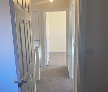 3 Bed Semi-Detached House, Carroll Crescent, CV2 - Photo 5