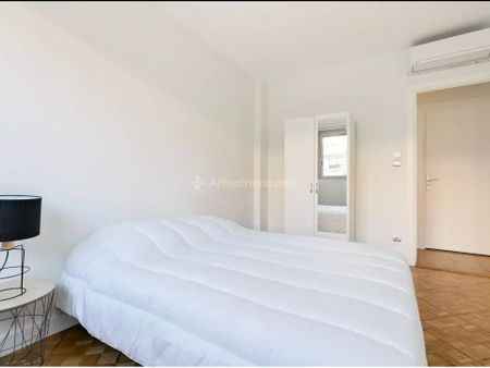 Location Appartement 5 pièces 118 m2 à Lyon 6 - Photo 4