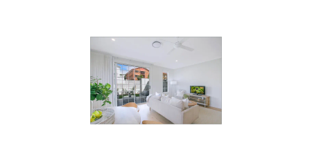 Stunning New Build in the Heart of Coorparoo- Be the first to call it Home - Photo 3