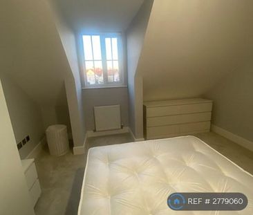 1 bedroom in a flat share to rent - Photo 5