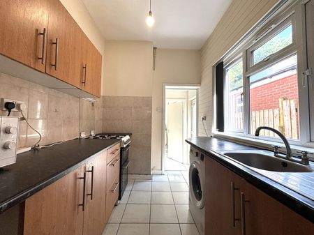 4 bedroom house to rent - Photo 5