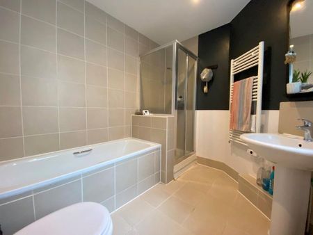 1 bedroom flat to rent - Photo 2