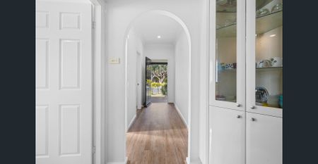 Family Favourite - Photo 2