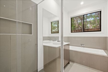 Stunning 4-Bedroom Home in Mickleham - Photo 3