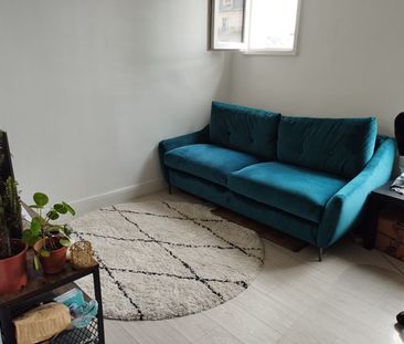 Studio Place du commerce VIDE - Photo 3