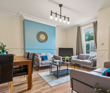 3 VICTORIA ROAD Leeds - LS6 1AS - Photo 1