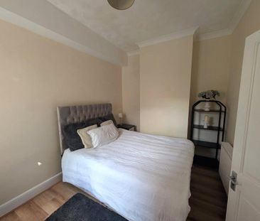 1 bedroom property to rent - Photo 2
