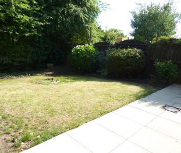 Dovedale Close, Preston - Photo 2