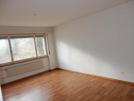 "Gemütliche und grosszügige 3-Zimmerwohnung an ruhiger Lage" - Photo 5
