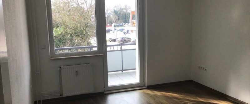 Sanierte 2-Zimmer-Wohnung mit Balkon - Foto 1