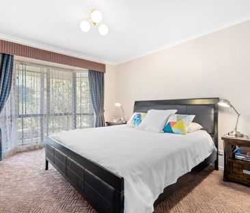 Lovely 3 bedroom home close to schools and shops - Photo 4