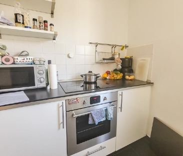 Helle 2Zi-Whg mit Balkon in ruhiger Lage! - Photo 4