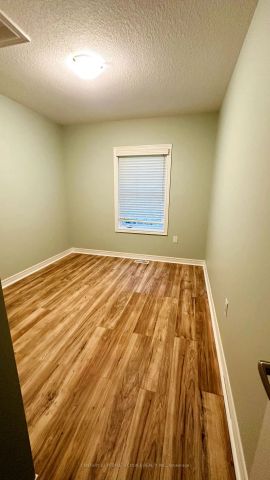 Condo Townhouse For Lease | X8458882 - Photo 2