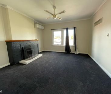 Newly Renovated Home in the Heart of Glenorchy - Photo 2