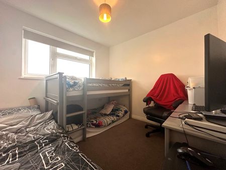 2 bedroom maisonette to rent - Photo 3