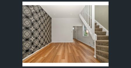 IMPRESSIVE RENOVATED & AIR-CONDITONED HISTORIC HOME IN SOUGHT AFTER LOCATION - Photo 4