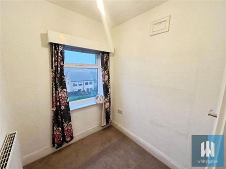 3 bedroom end of terrace house to rent - Photo 4