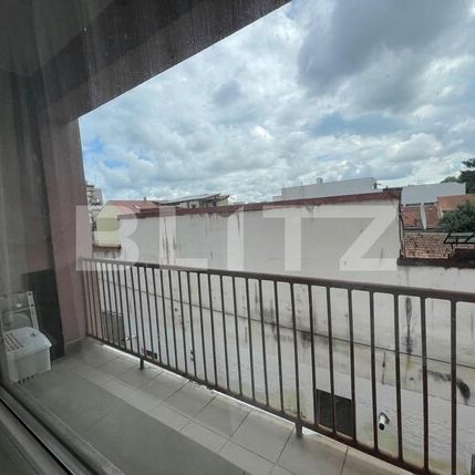 Garsoniera, 50 mp, balcon, parcare, centrală proprie, zona Tribunalului - Fotografie 1