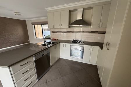 Secure, modern & close to GV Health - Photo 3