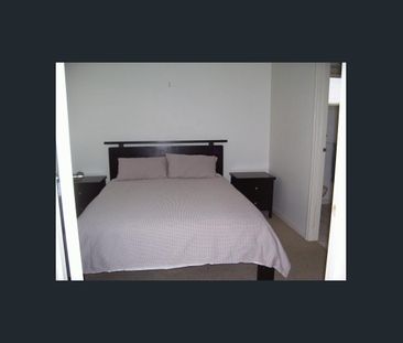 Large Family Home - Photo 4