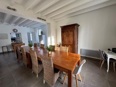 Maison 8 pièces Le Barp 211.37 m² - 5 chambres sur grand terrain - Photo 2