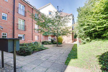 2 bedroom flat to rent - Photo 5