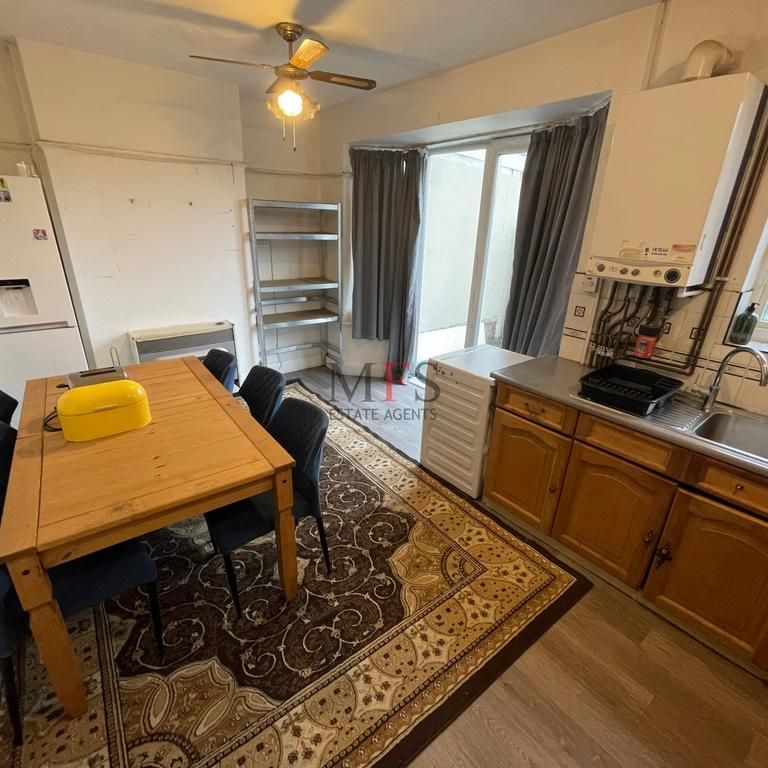 3 bedroom house to rent - Photo 1