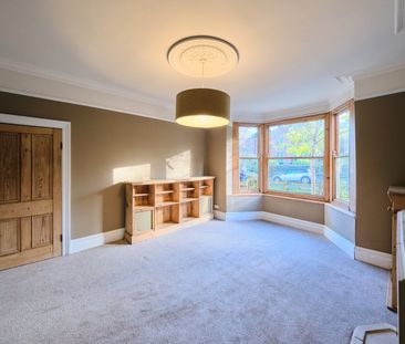 5 Bed Semi-Detached House, Brook Road, S8 - Photo 2