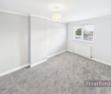 3 bedroom end of terrace house to rent - Photo 3