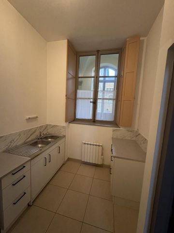 Location Appartement 2 pièces 48m² STE FOY LES LYON 69110 - Photo 2