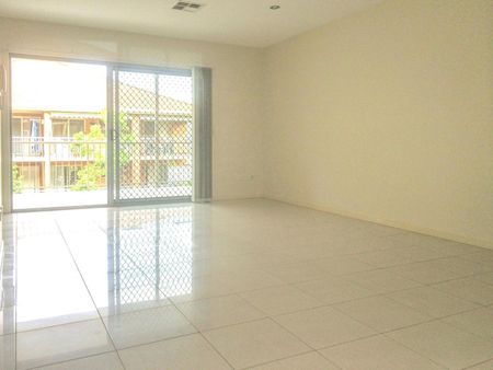 5/11 Pembroke Street, 4152, Carina Qld - Photo 4