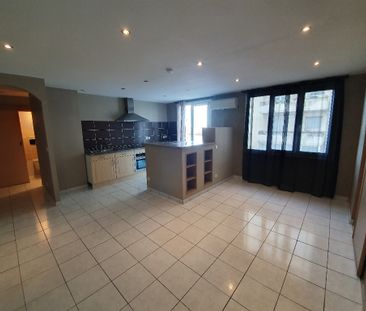 Location Appartement 1 pièce 38m² PERPIGNAN 66000 - Photo 2