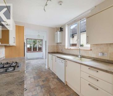 Francis Close, Epsom, KT19 - Photo 4