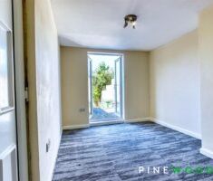 2 BEDROOM House - Mid Terrace - Photo 3