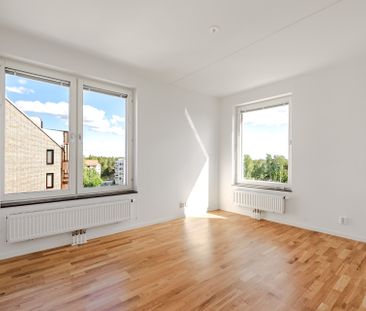 Nynäsvägen, Handen - Foto 1