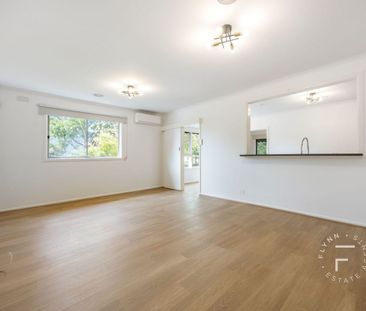 COMFORTABLE, LOW-MAINTENANCE LIVING - Photo 2