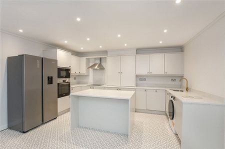 Bespoke and contemporary two bedroom detached property with parking and close proximity to Harrogate Town Centre. - Photo 4