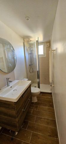 Location Appartement 2 pièces 48m² FLASSANS SUR ISSOLE 83340 - Photo 3