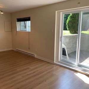 Grand 31/2, Laval, Disponible 1 Décembre - Photo 2