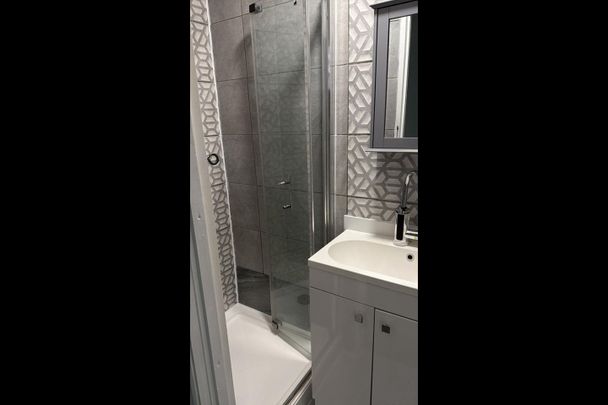 2 Bed Flat, Stoney Stanton Road, CV6 - Photo 1