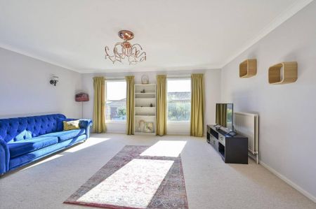 4 bedroom terraced house to rent - Photo 2