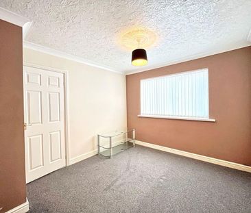 3 bed terraced house to rent in SR8 - Photo 5