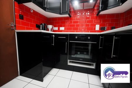 3 Bedroom Flat To Rent - Photo 3