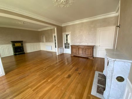 Location Appartement 4 pièces 129m² - Photo 2