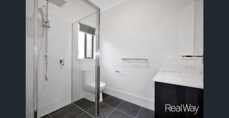 Modern, spacious and convenient 4 Bedroom Home - Photo 3