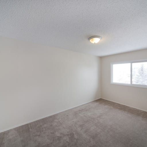 609A Cricket Ct NW, Edmonton, AB, T5T 2B2 - Photo 1