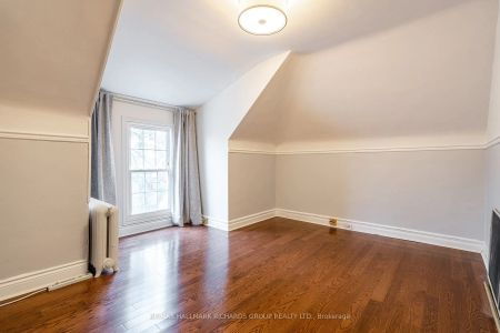 Detached Home For Lease | E9036091 - Photo 4