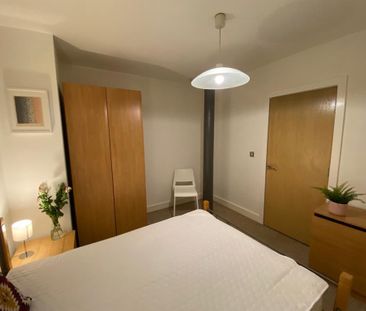 2 bedroom flat to rent - Photo 5